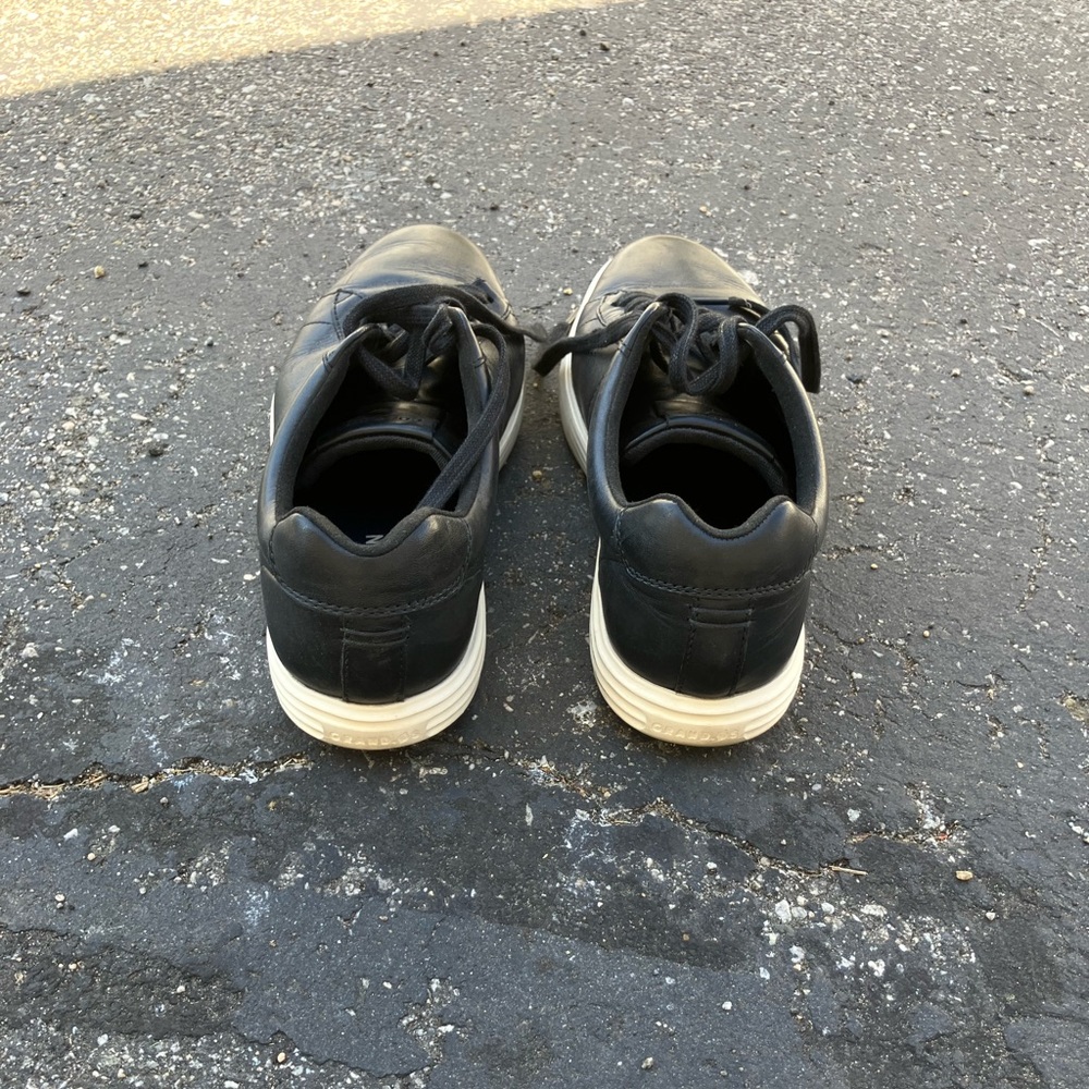 Cole Hann men’s 9.5 USA dress sneaker